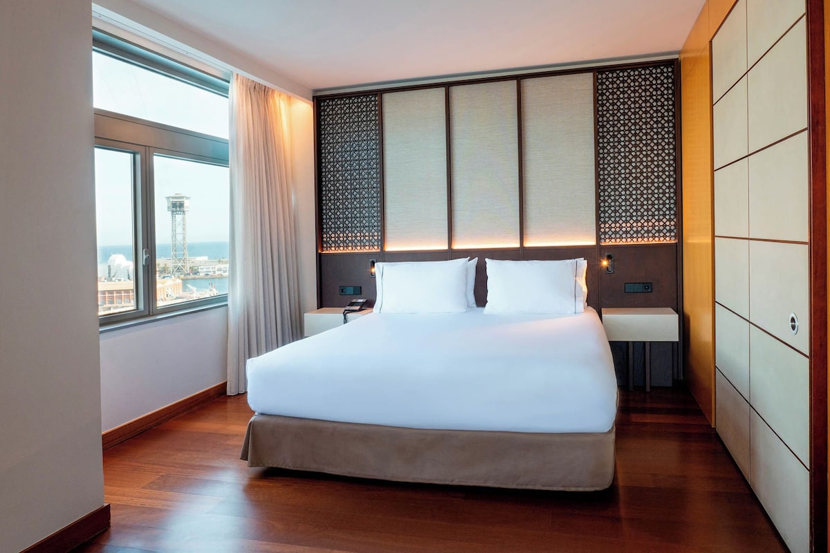 Eurostars Grand Marina property photograph